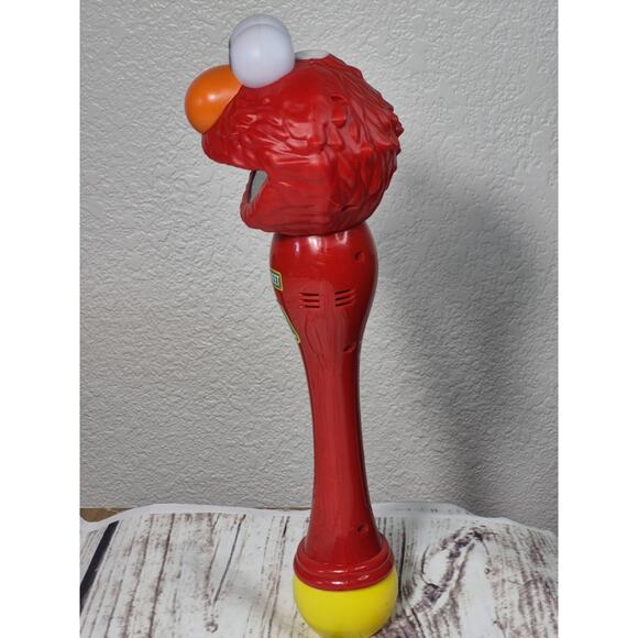 Sesame Street At Sea World Elmo Light Up Interactive Bubble Wand WORKS - Picture 3 of 6